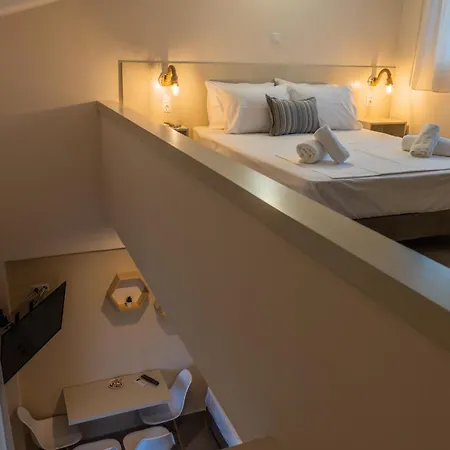 Yiasemi Apartment